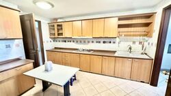 Windermere (D23), Condominium #560882521